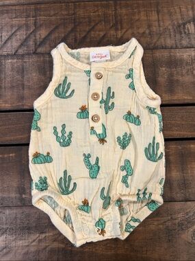 Cat & Jack Baby Newborn Cream Cactus Muslin Romper with Green Print 🌵